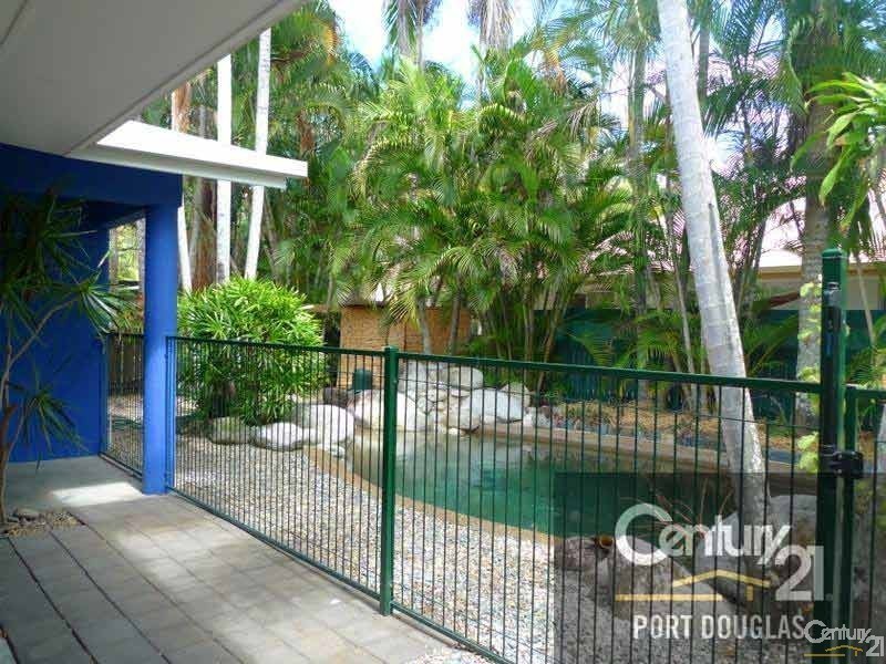 4 Thooleer Close, Cooya Beach QLD 4873