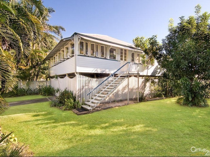 1 Cyril Close, Newell QLD 4873