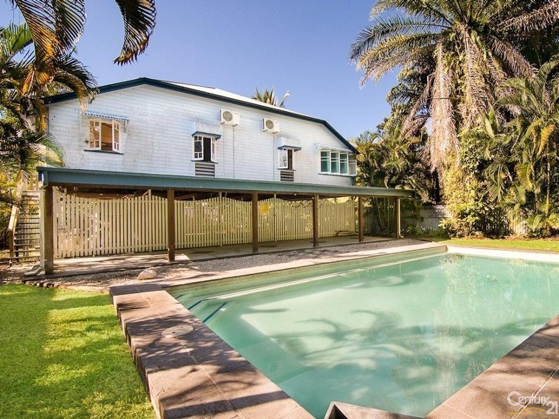 1 Cyril Close, Newell QLD 4873