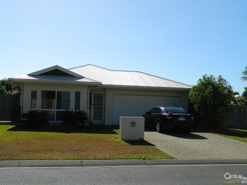 7 Shearwater Street, Port Douglas QLD 4877