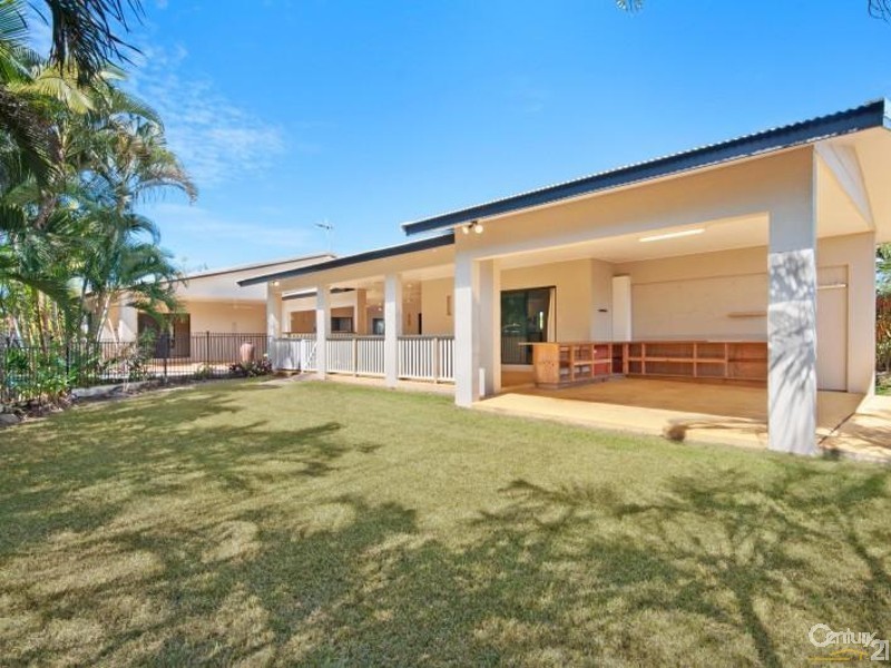 13 Shalom Close, Cooya Beach QLD 4873