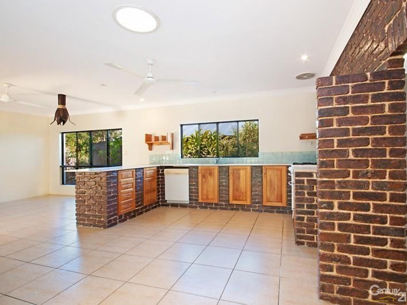 13 Shalom Close, Cooya Beach QLD 4873