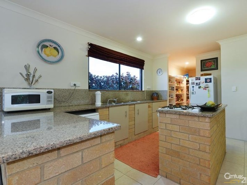 4 Kalu Close, Cooya Beach QLD 4873