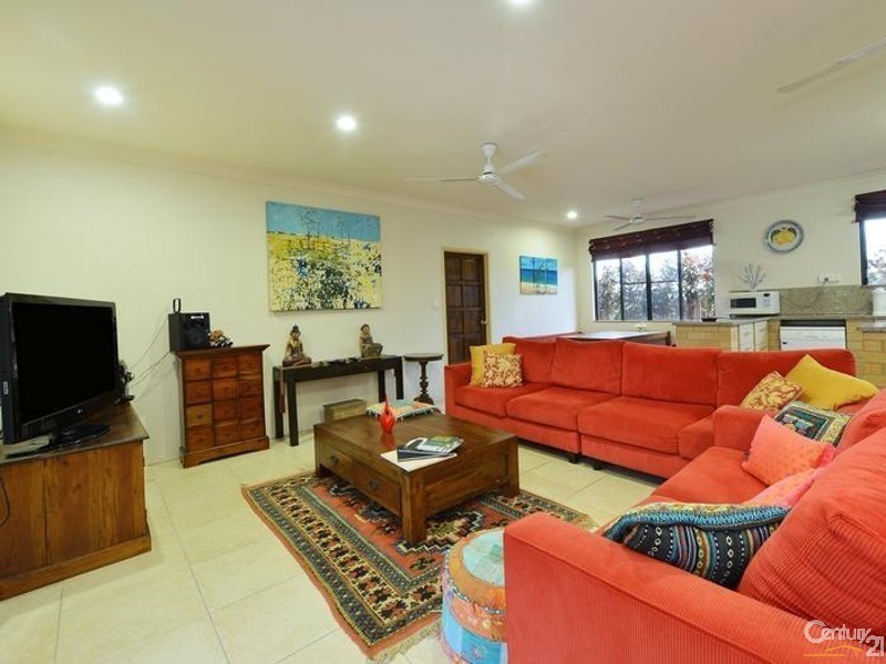 4 Kalu Close, Cooya Beach QLD 4873