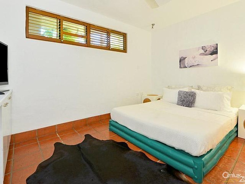 Port Douglas QLD 4877