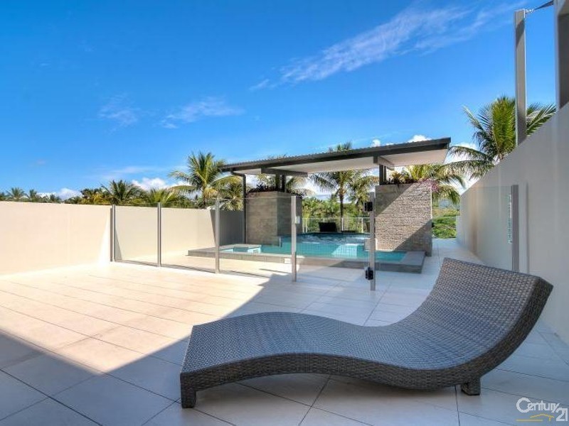 207/56 Macrossan Street, Port Douglas QLD 4877