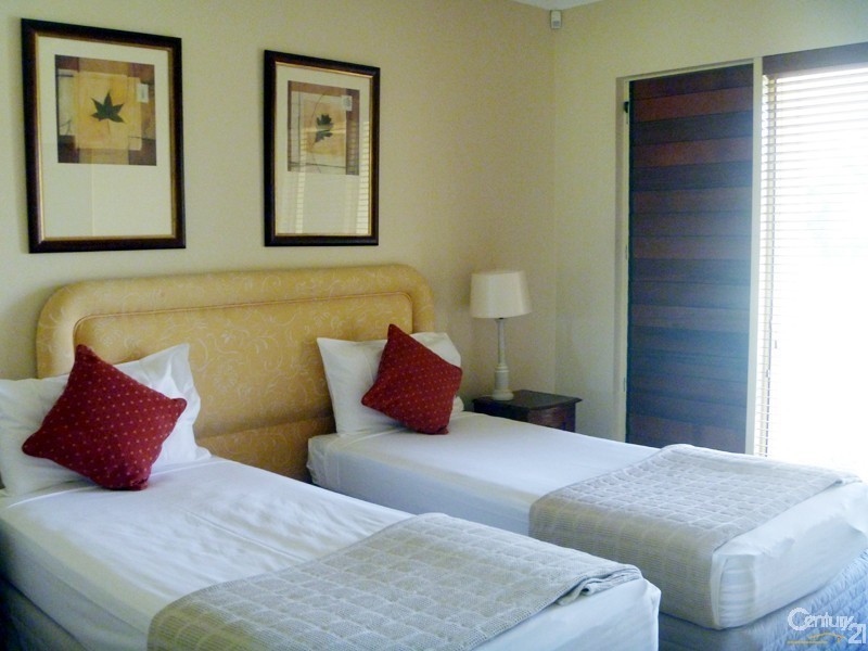 Port Douglas QLD 4877