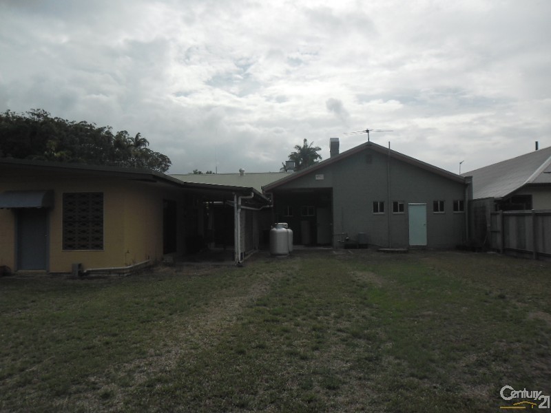 3 Stewart Street, Daintree QLD 4873