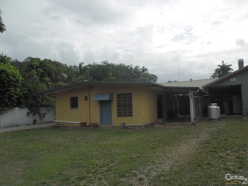 3 Stewart Street, Daintree QLD 4873