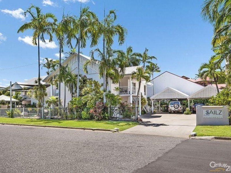 Port Douglas QLD 4877