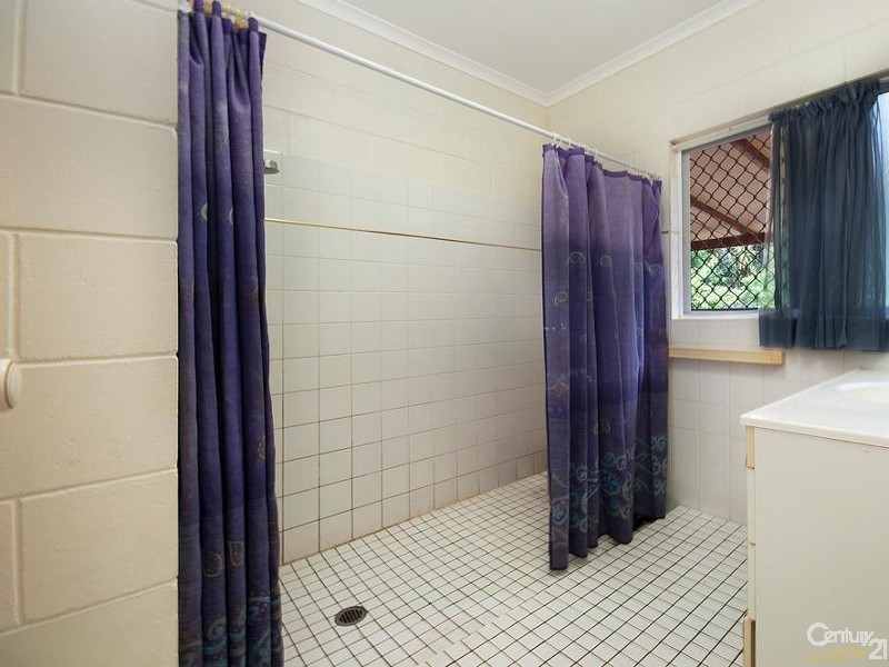 131 Bougainvilia Street, Cooya Beach QLD 4873