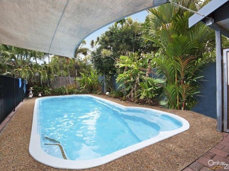 3 Palm Street, Cooya Beach QLD 4873