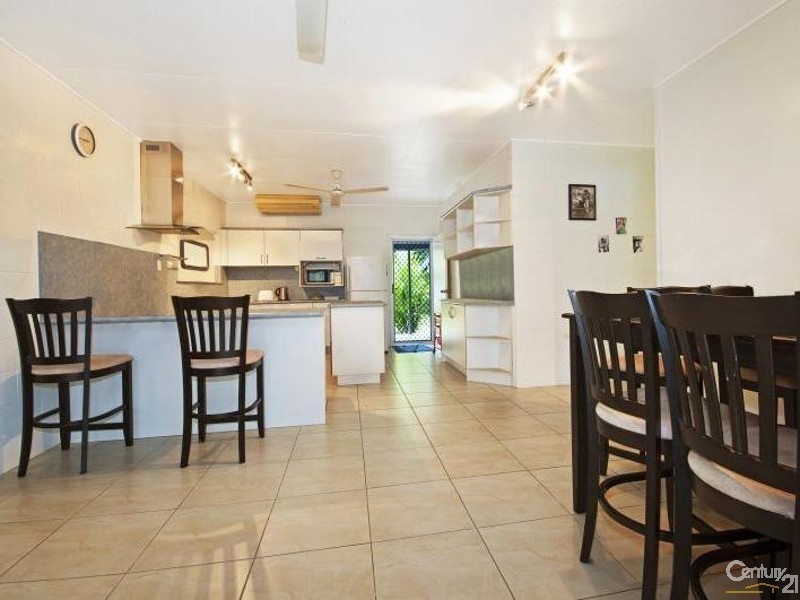 3 Palm Street, Cooya Beach QLD 4873