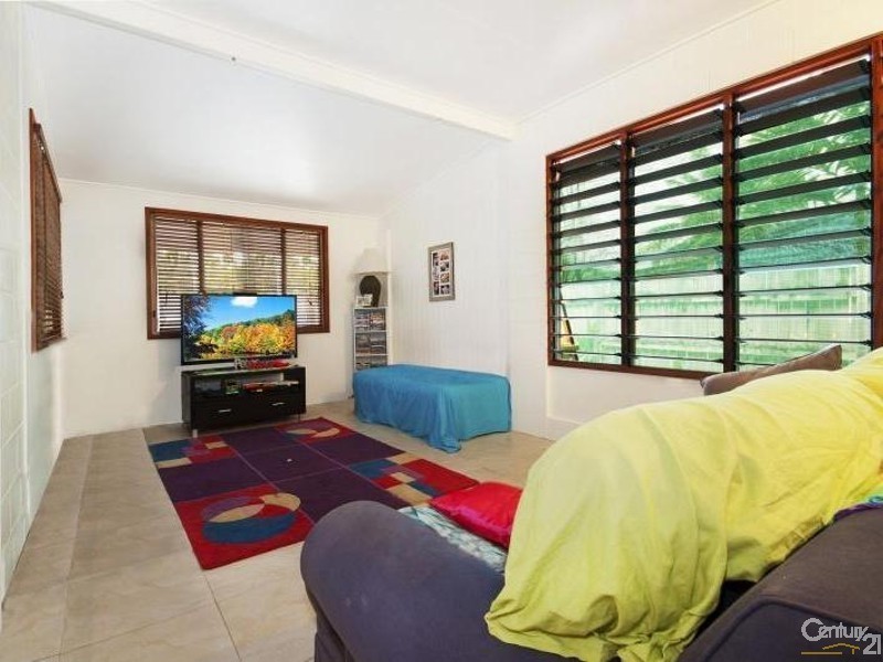 3 Palm Street, Cooya Beach QLD 4873