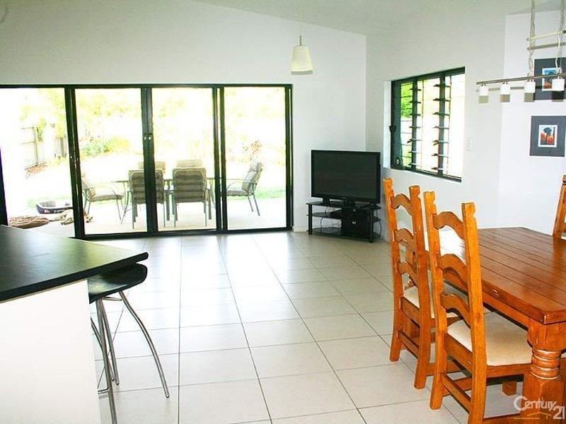 24 Ocean Avenue, Cooya Beach QLD 4873