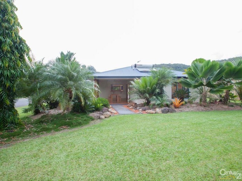 1 Satinash Street, Mossman QLD 4873