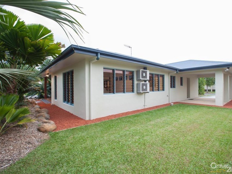1 Satinash Street, Mossman QLD 4873