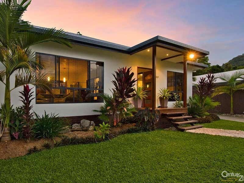 26 White Oak Ave, Mossman QLD 4873