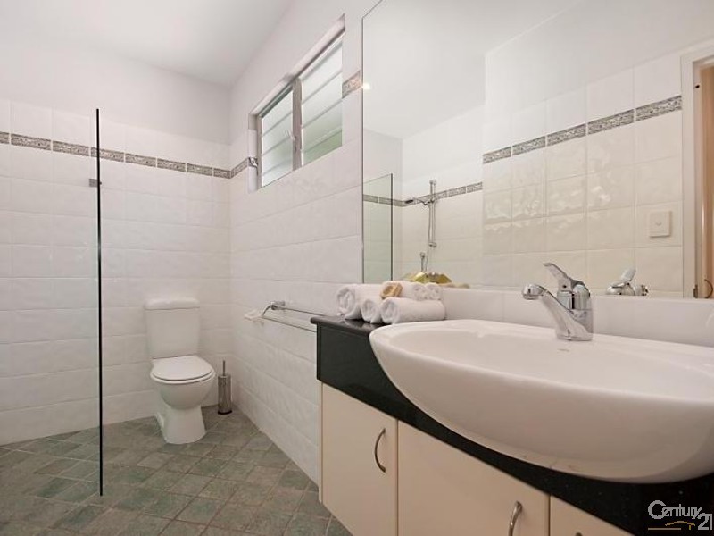 2/31 Solander Blvd, Port Douglas QLD 4877