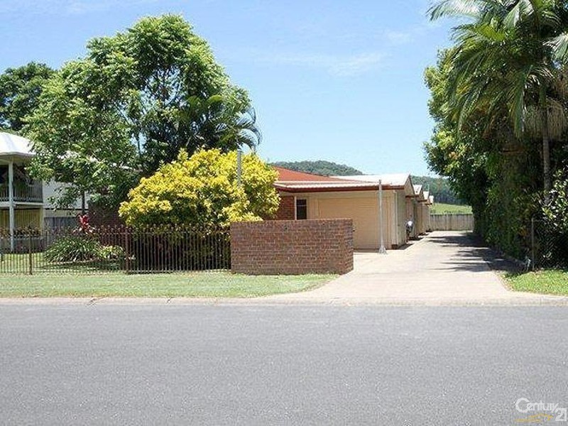 12 Atherton Street, Mossman QLD 4873