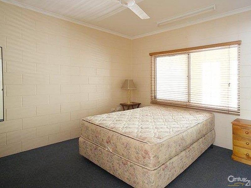 12 Atherton Street, Mossman QLD 4873