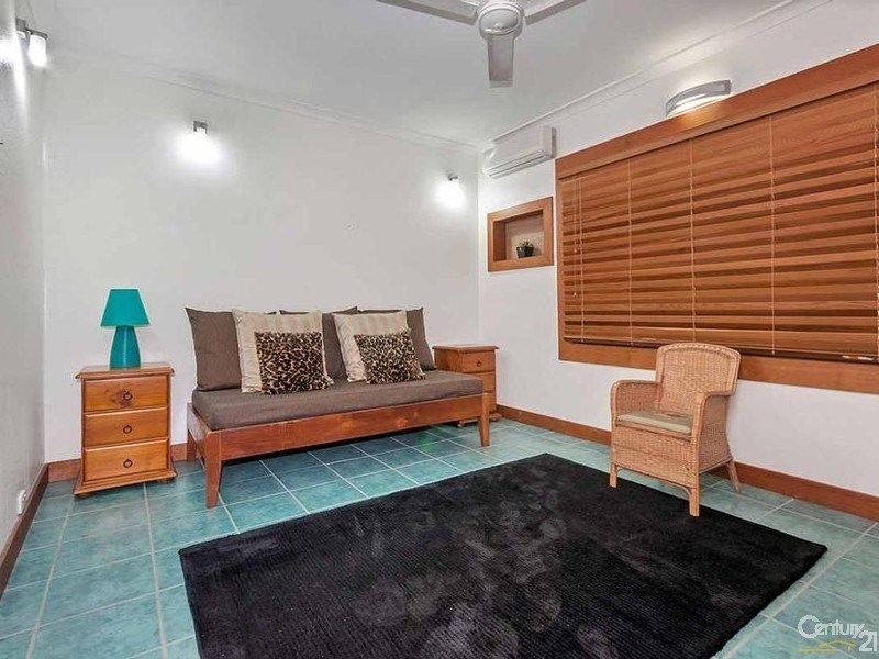 9 Bougainvilia Street, Cooya Beach QLD 4873