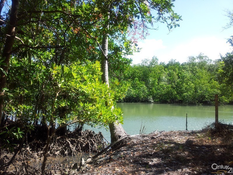 9 Bougainvilia Street, Cooya Beach QLD 4873