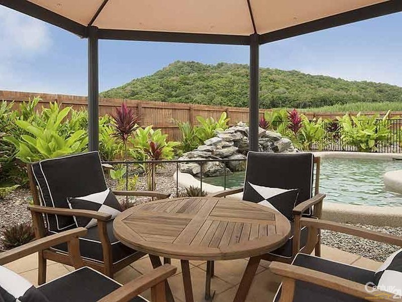 20 Julaji Close, Cooya Beach QLD 4873