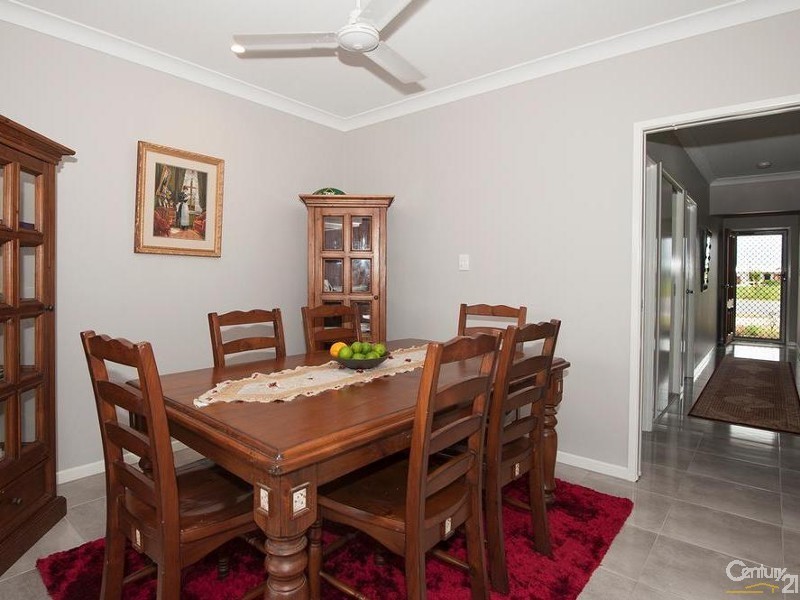 20 Julaji Close, Cooya Beach QLD 4873