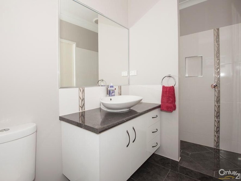 20 Julaji Close, Cooya Beach QLD 4873