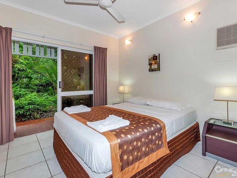 Port Douglas QLD 4877