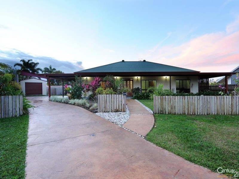 17 Satinash Street, Mossman QLD 4873