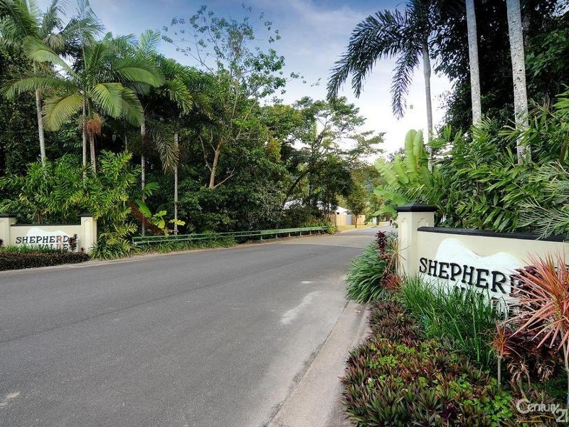 17 Satinash Street, Mossman QLD 4873