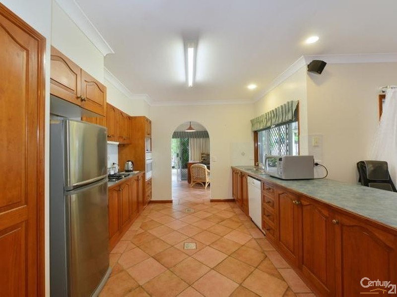 8 Shalom Close, Cooya Beach QLD 4873