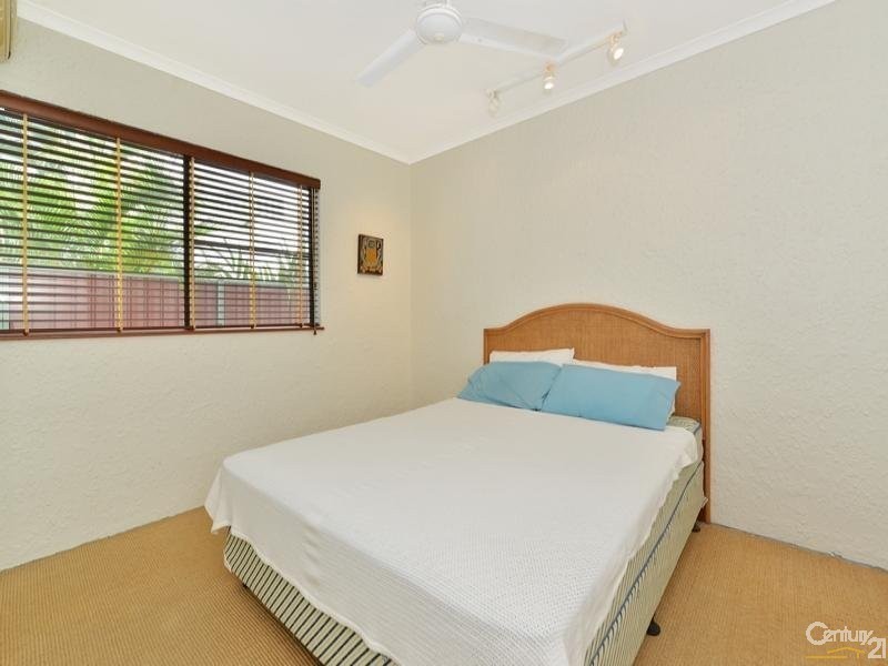 Port Douglas QLD 4877