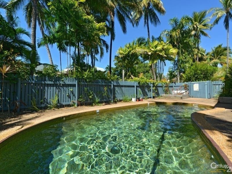 Port Douglas QLD 4877