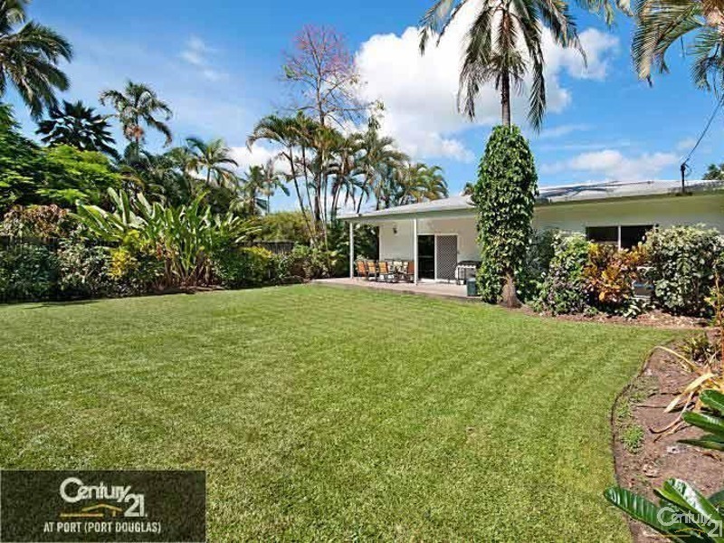 93 Bougainvilia Street, Cooya Beach QLD 4873