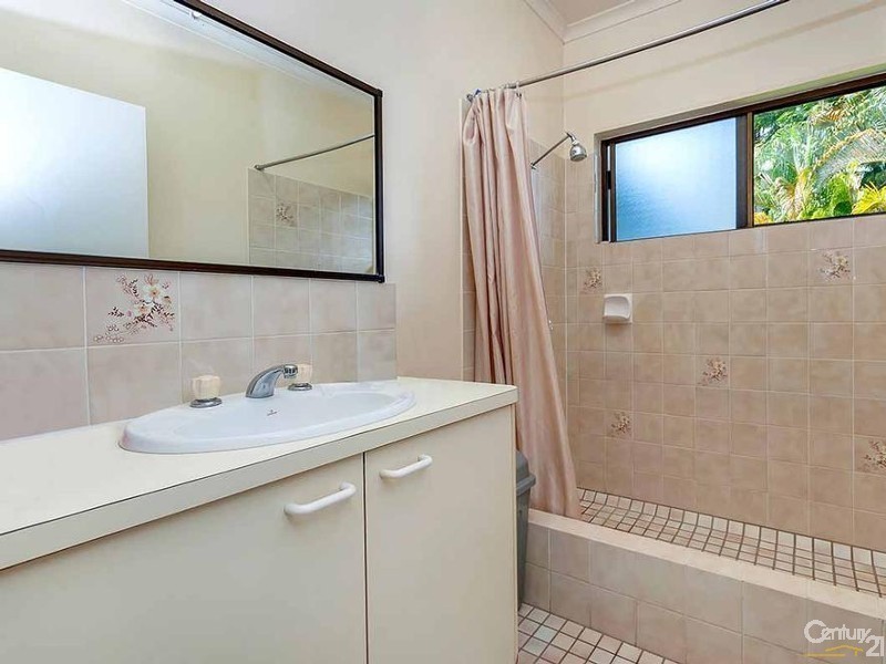 2/34 Limpet Avenue, Port Douglas QLD 4877