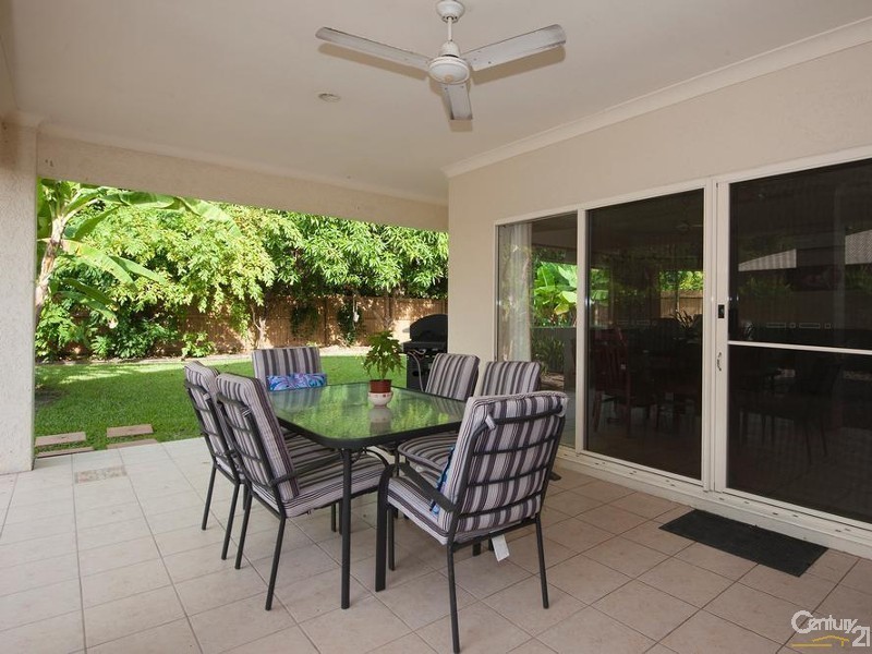 10 Birdwing Street, Port Douglas QLD 4877