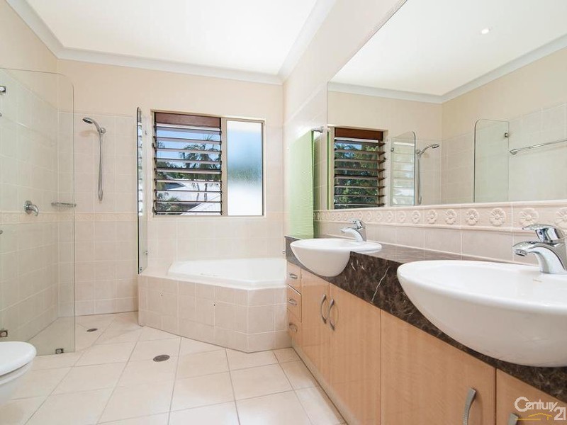 Port Douglas QLD 4877