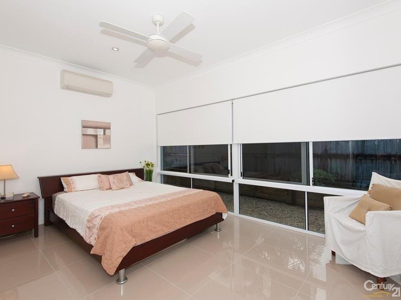 Port Douglas QLD 4877