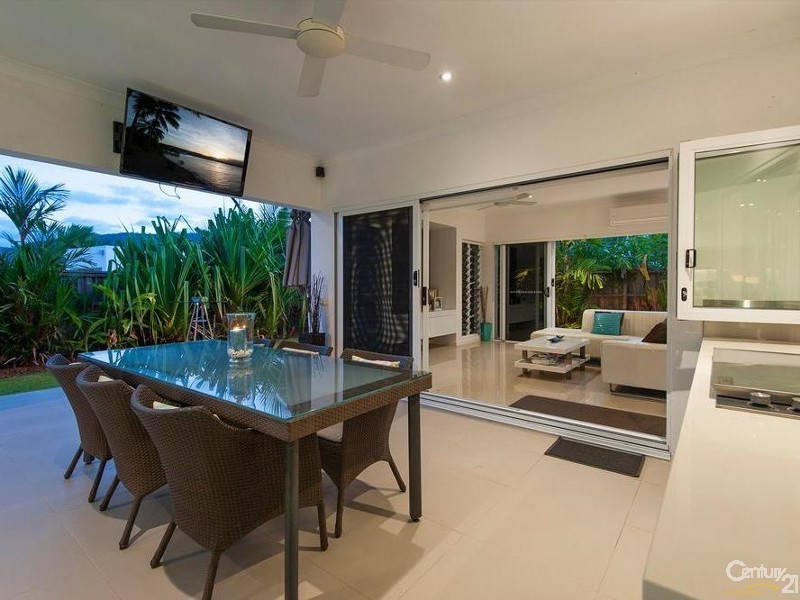 Port Douglas QLD 4877