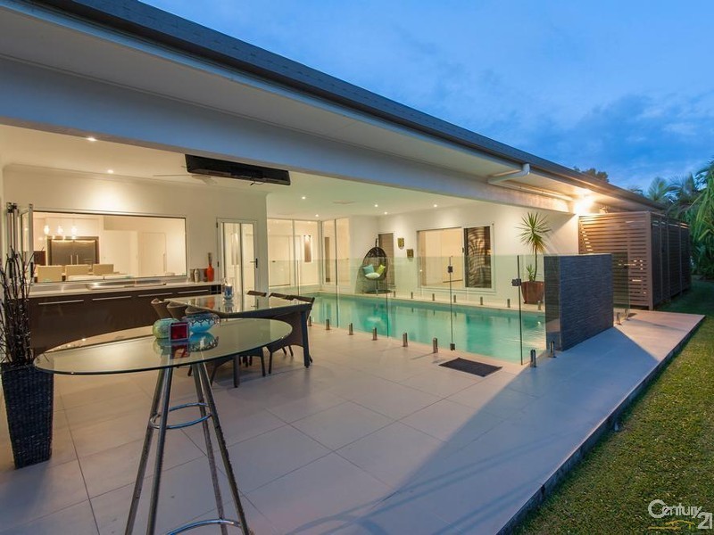 Port Douglas QLD 4877