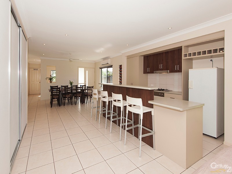 52 Cooya Beach Road, Cooya Beach QLD 4873