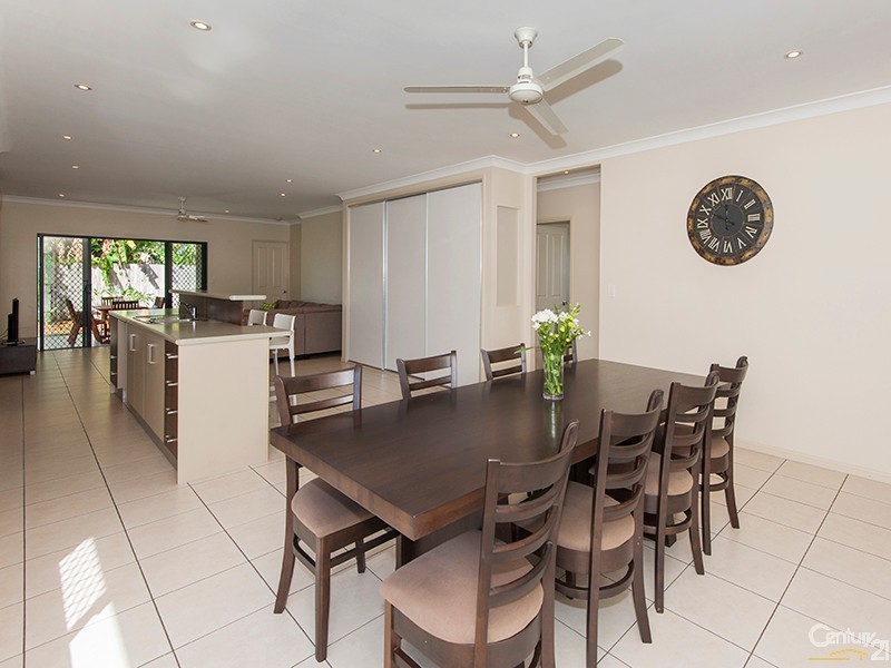 52 Cooya Beach Road, Cooya Beach QLD 4873