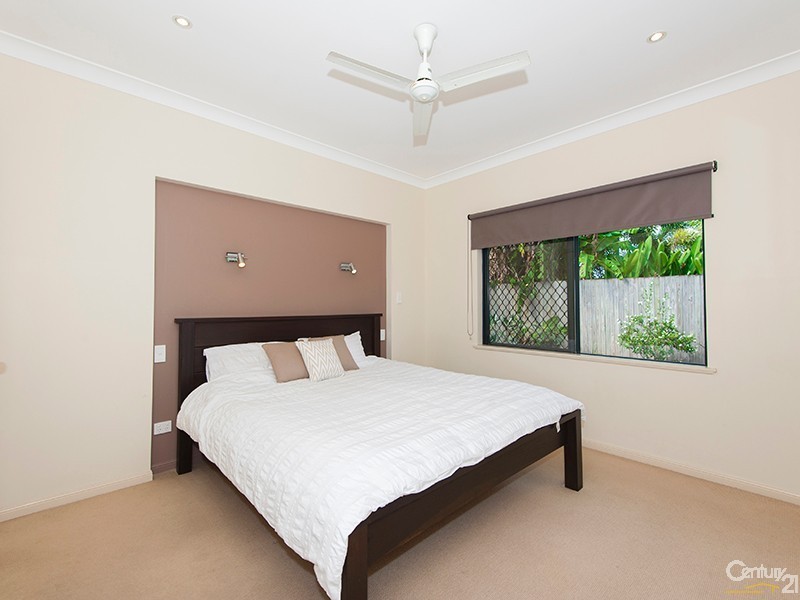 52 Cooya Beach Road, Cooya Beach QLD 4873