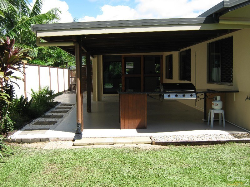 13 Forest Glen Road, Mossman QLD 4873