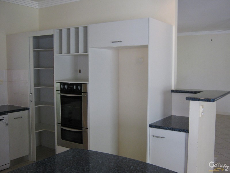 13 Forest Glen Road, Mossman QLD 4873