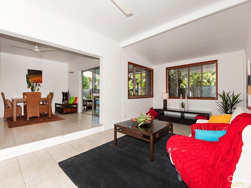3 Palm Street, Cooya Beach QLD 4873
