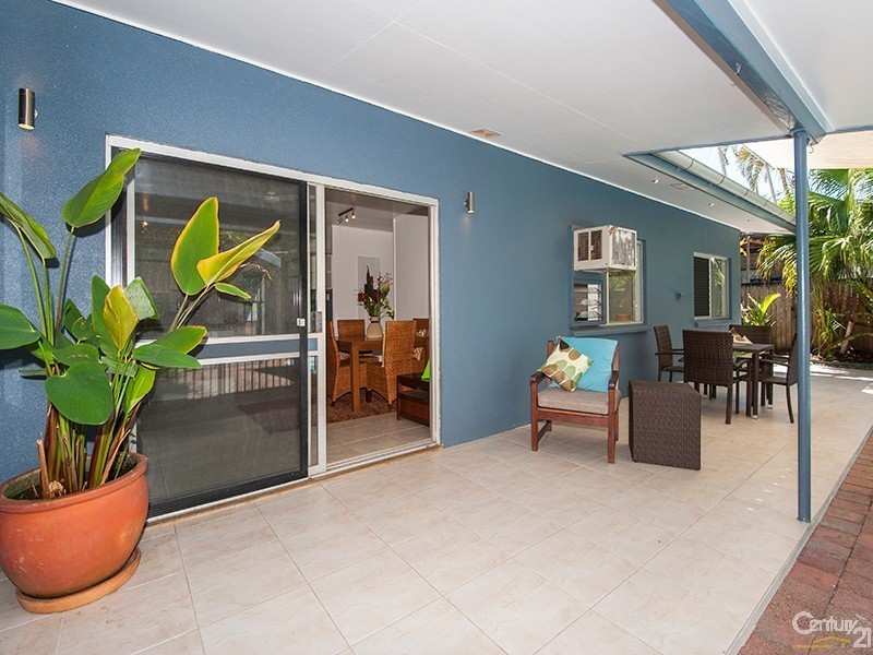 3 Palm Street, Cooya Beach QLD 4873